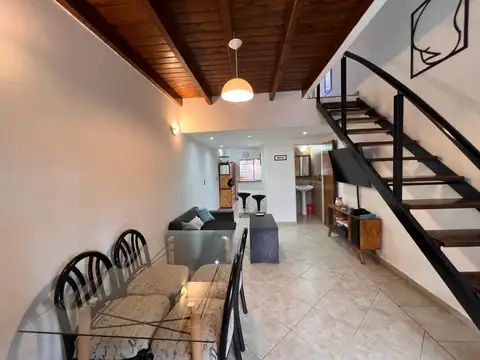 Depto Tipo Casa en Venta de 3 ambientes