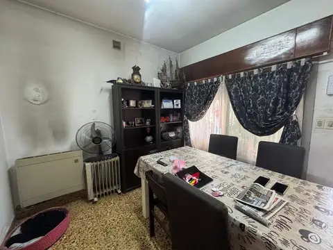 Casa en Venta en Berazategui, USD 108.000