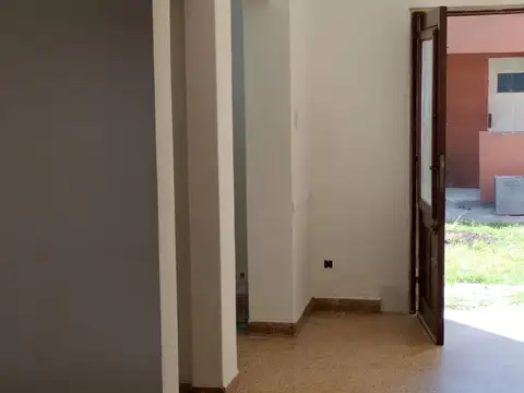 Depto Tipo Casa en Alquiler de 3 ambientes