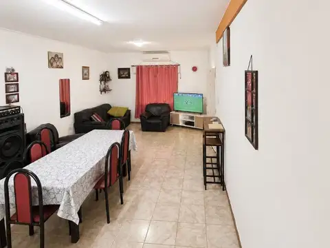 Casa en Venta en Zárate, USD 116.000