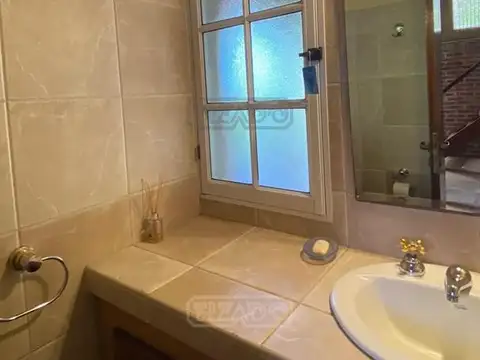 Casa Chalet  en Venta en Banco Provincia, Francisco Álvarez, Moreno