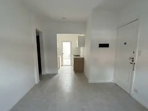 Besares 2200, Piso PB