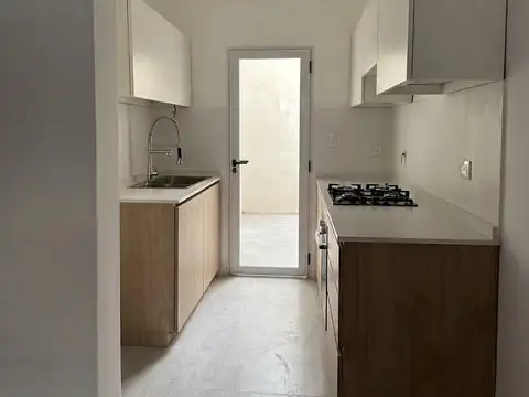 Depto Tipo Casa 3 ambientes con 1 baño