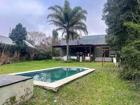 Casa 4 ambientes con 1 baño
