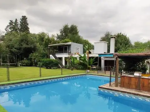 Casa en venta en Maquinista Savio