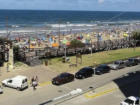 Calle 30 100, Piso 2