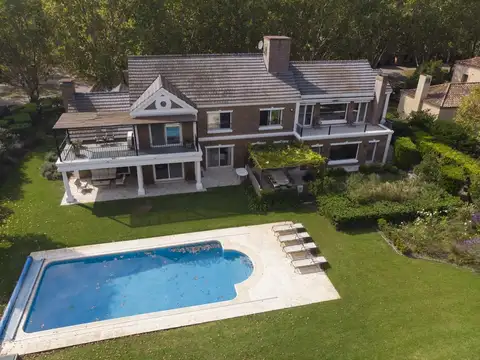 Casa en Venta al Noroeste