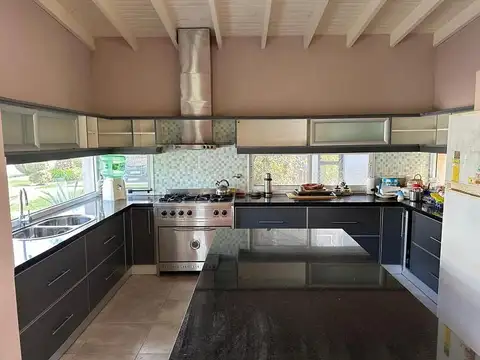 Casa en Venta en Malibu, USD 210.000