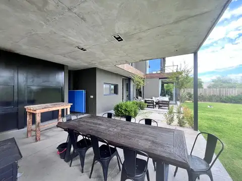 Casa en Alquiler Temporal en Lagos Del Norte, USD 4.000