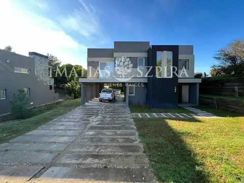 Casa en Venta en Barrio Cerrado Costa Esmeralda, USD 330.000