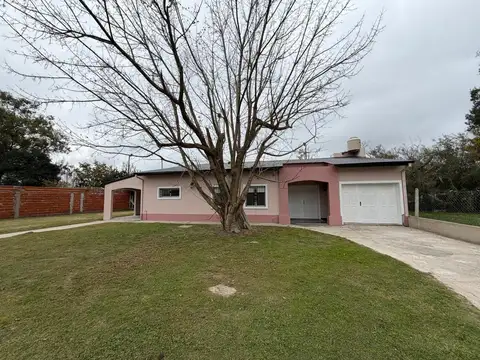 Casa en excelente estado con gran jardin
