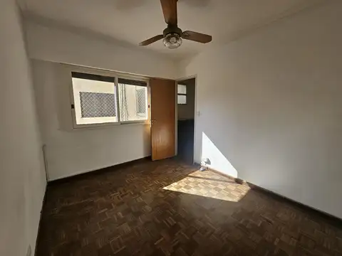 VENTA DEPARTAMENTO 3 AMBIENTES - FLORES
