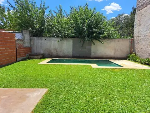 Casa en venta 5 Ambientes, a teminar en Moreno