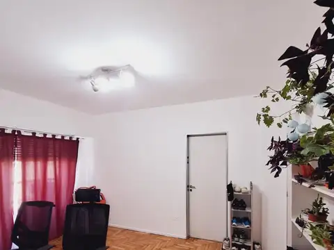 Av. Jujuy 100, Piso 11