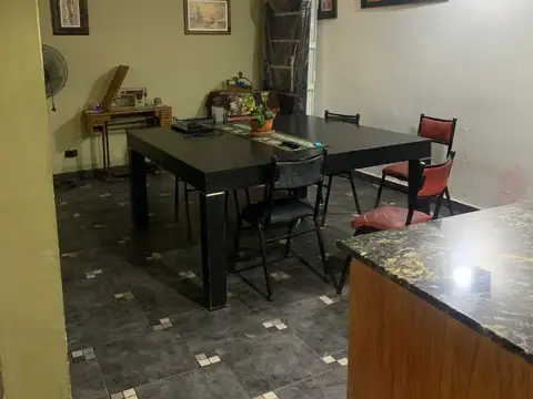 Casa en venta-Berazategui