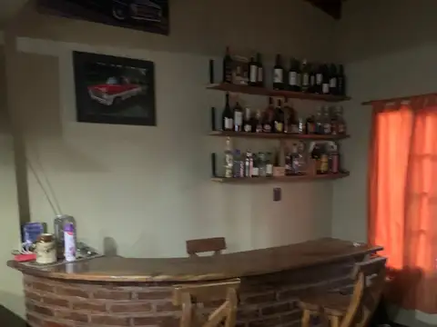 Casa 5 ambientes con 3 baños