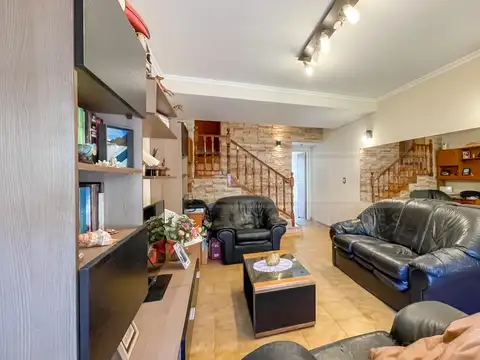 Depto Tipo Casa en Venta de 4 ambientes