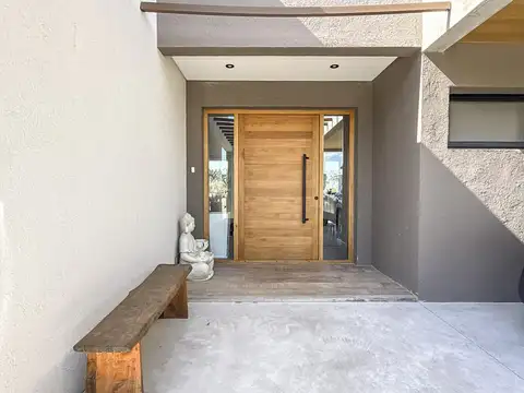 Casa en Venta 6 Ambientes en Barrio Monet, Los Cardales | Pileta y Suite