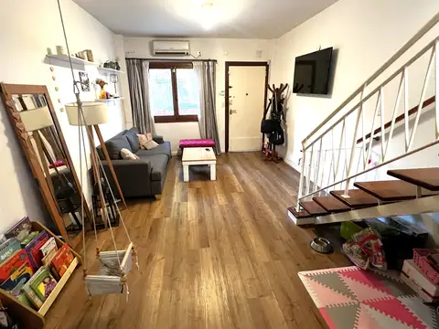 Depto Tipo Casa en Venta de 3 ambientes
