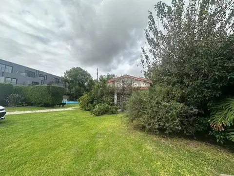 Angel T de Alvear 2295 - Ruta 202