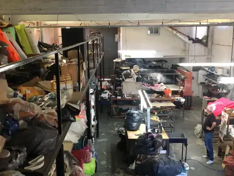 Excelente galpón 400 mtrs , Lomas de Zamora