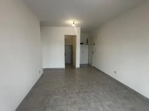 Departamento en Alquiler en Haedo, $ 690.000