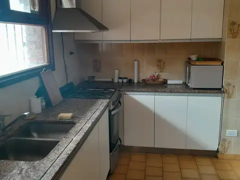 Av F De La Plaza 2100