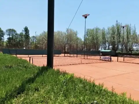 Terreno en Venta en Larena Country Club, USD 27.000