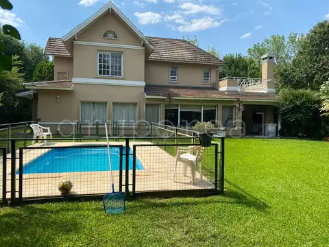 SOLAR DEL BOSQUE - Super funcional -  3 dormitorios - piscina