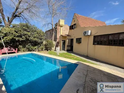 Casa en venta con pileta en el Barrio Montecarlo, Del Viso, Pilar. Excelente ubicación!