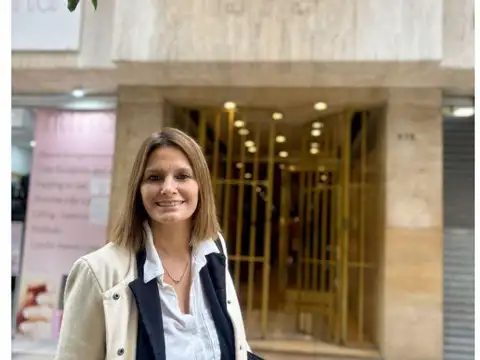 OFICINAS CON COCHERA SOBRE LA CALLE FLORIDA, SE FINANCIA!