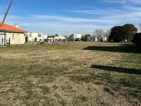 Terreno en Venta 40  mts Fondo