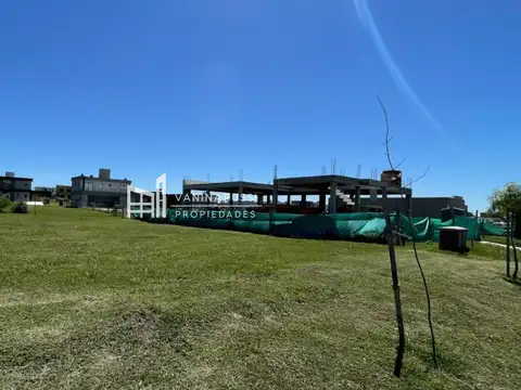 Terreno / Lote en venta de 450m2 ubicado en Pilar del Este