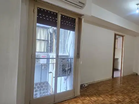 Avenida Directorio 1200