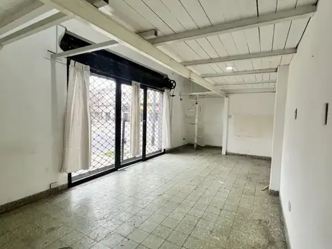Local en Alquiler en Flores, $ 650.000