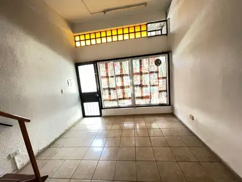 Local en Venta 54 años