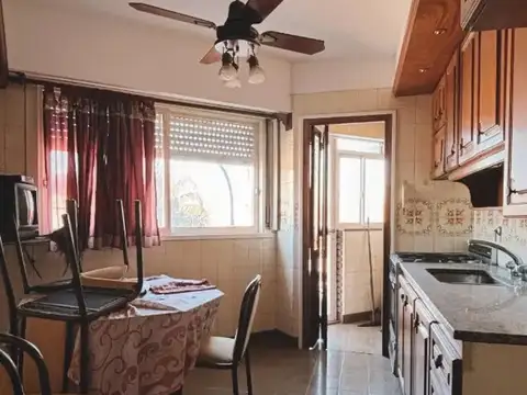 Departamento 4 ambientes con 2 baños