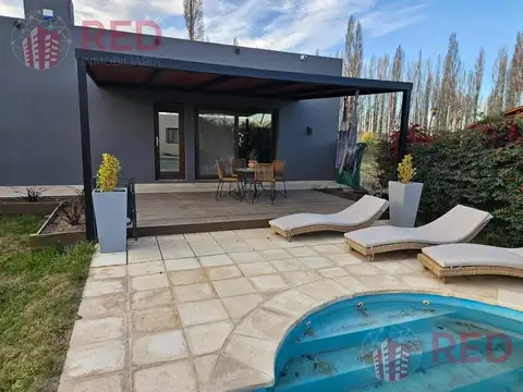 Vende Casa 3 habitaciones en B° Los Castaños Plottier