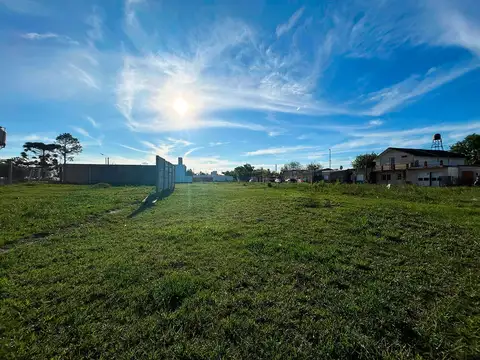 VENTA / APTO PERMUTA – Terreno en zona sur de Armstrong