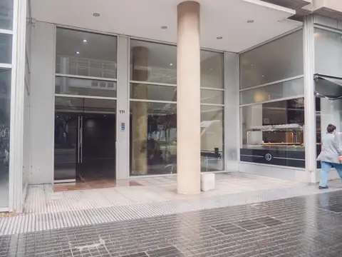 Avenida Coronel Roca 700