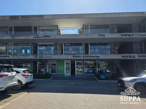 LOCAL EN VENTA CENTRO COMERCIAL VILLANUEVA- VEN
