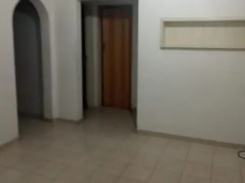 Depto Tipo Casa en Alquiler en Quilmes, $ 750.000