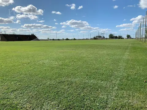 Terreno en La Alameda con fondo al Lago  