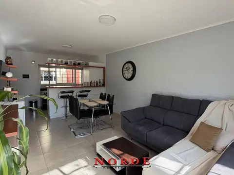 Depto Tipo Casa en Venta de 1 dormitorio