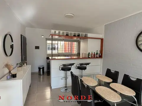 Depto Tipo Casa en Venta de 2 ambientes