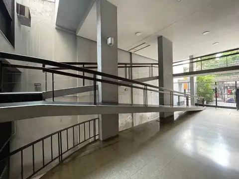 Departamento 5 ambientes con 2 baños