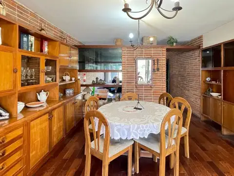 Casa en venta 5 dormitorios c/ cochera en Malvin