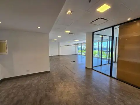 Avenida Juana Manso  e/ Güemes y Guevara