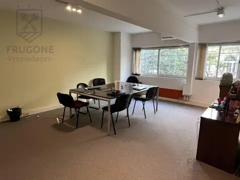 Oficina Monoambiente con 4 baños