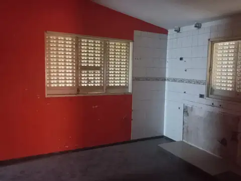 Casa 2 ambientes con 2 baños